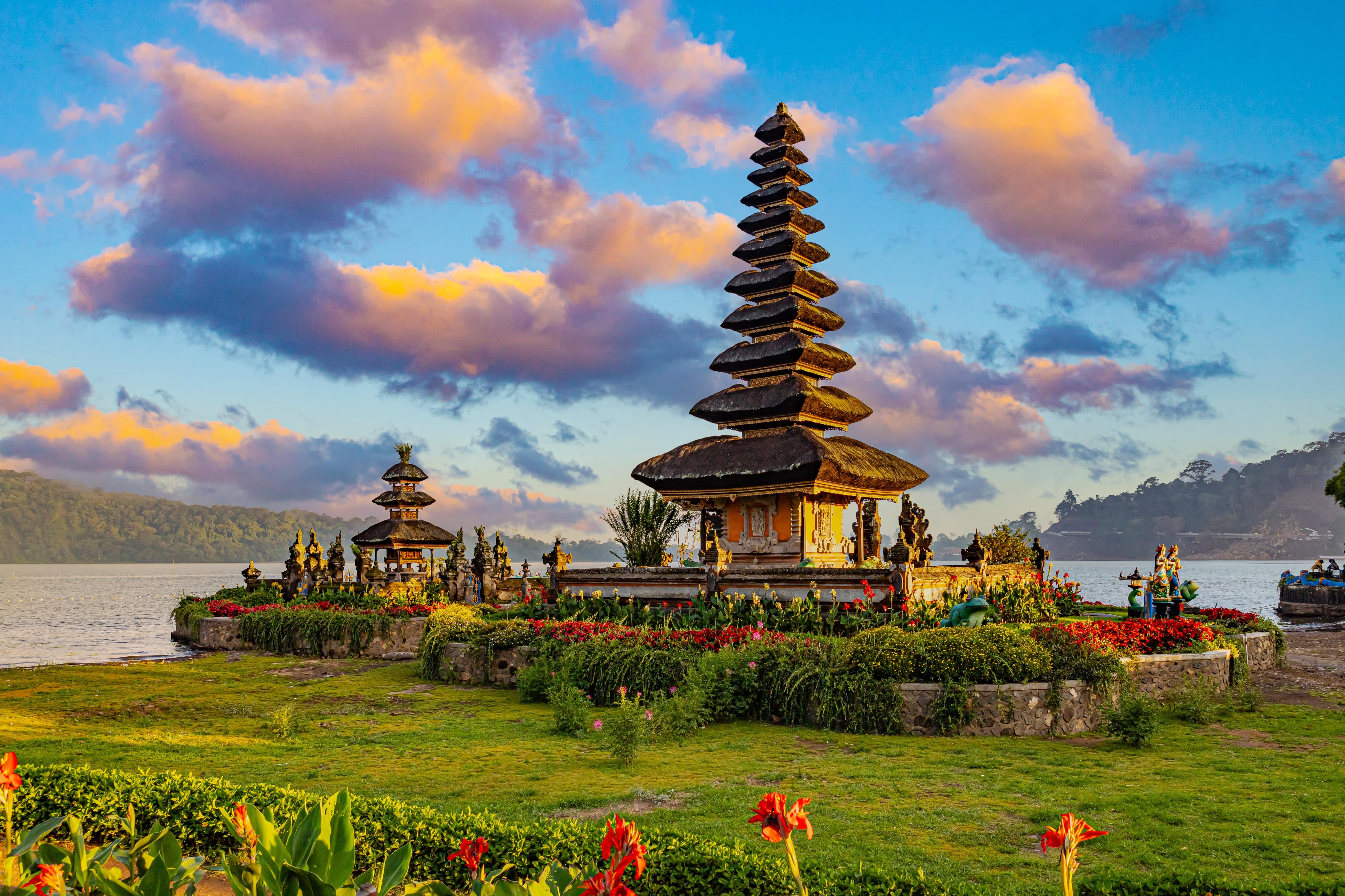 храм Pura Ulun Danu